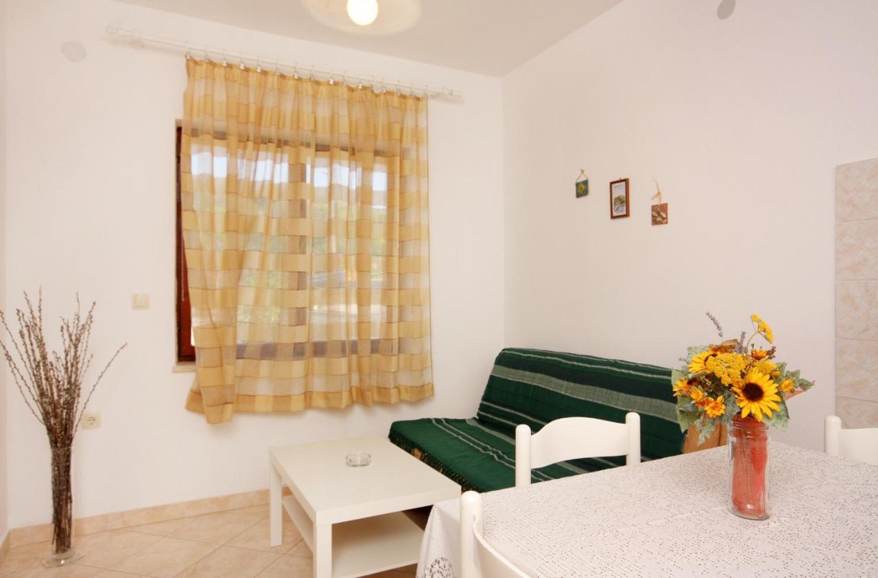 Apartment Vrbnik 5301B 外观 照片